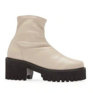 FRAME Le Croyden Bootie (Women) size US 10.5  EU 41Color Nude